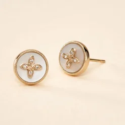 Boucles D'oreilles Puces Talisman Or Jaune Nacre Diamant